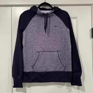 Nike Women's Therma Fit Hoodie Sweatshirt in Purple Size Medium‎